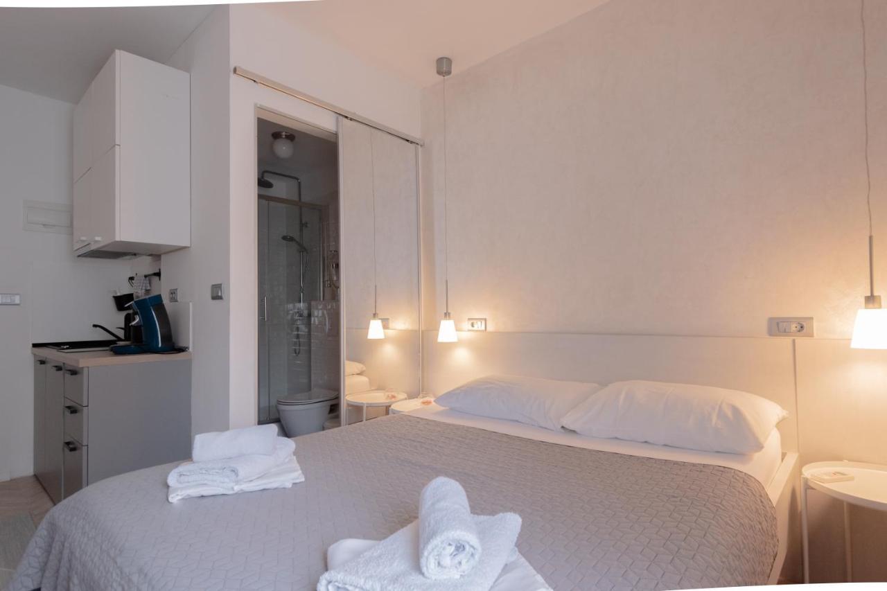 L&B Old Town Studio Apartments พูลา ภายนอก รูปภาพ
