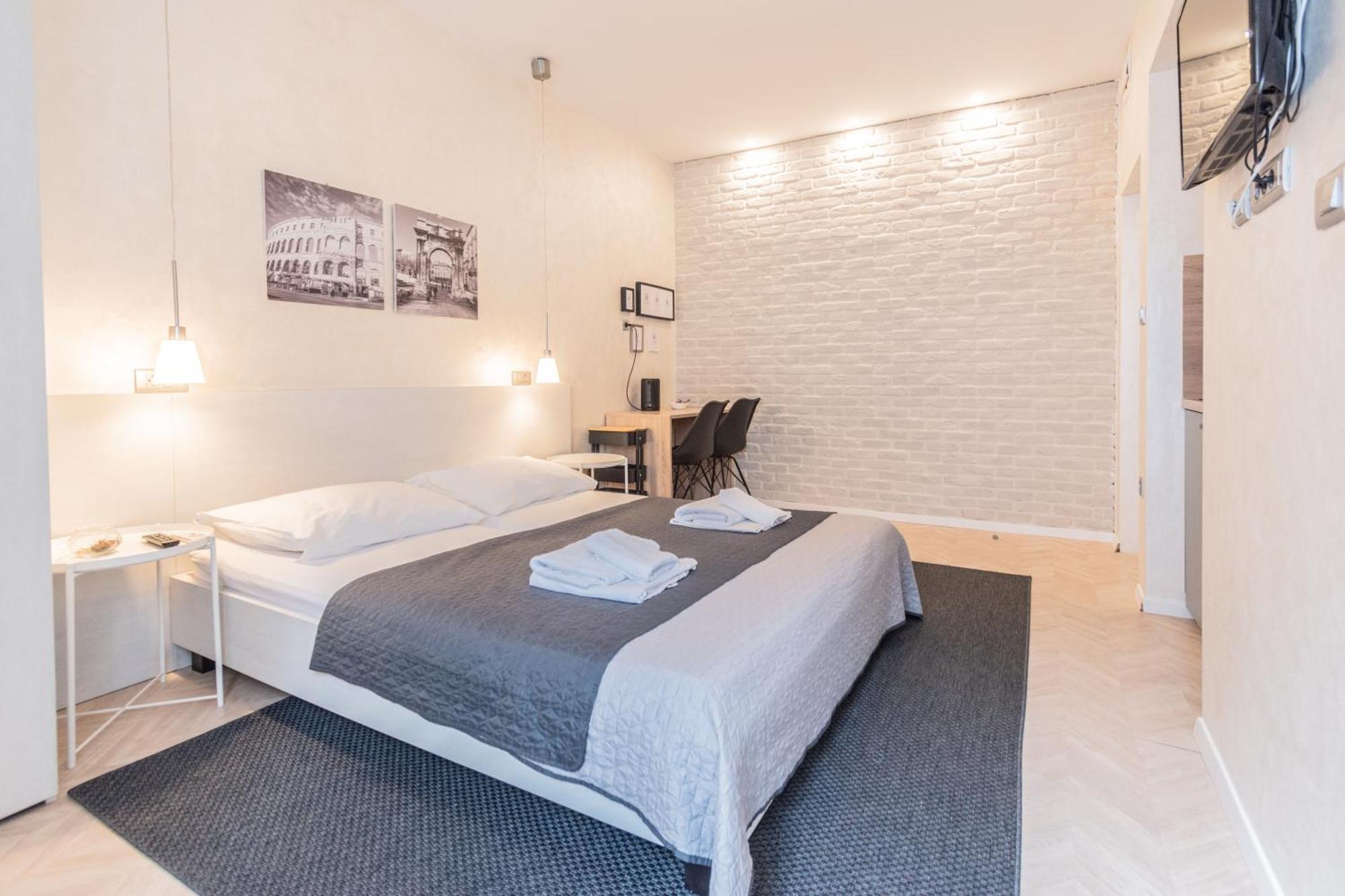 L&B Old Town Studio Apartments พูลา ห้อง รูปภาพ