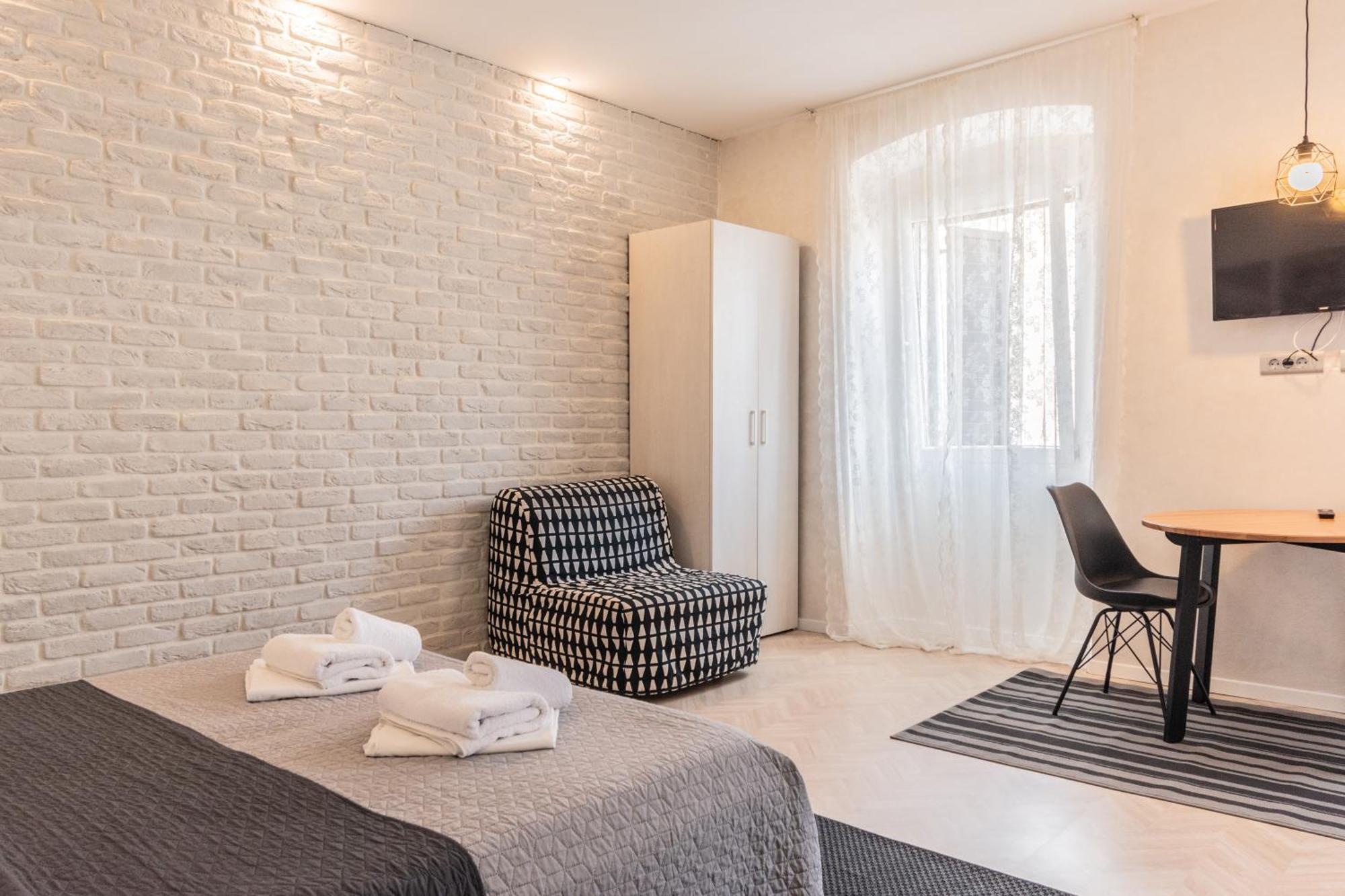L&B Old Town Studio Apartments พูลา ภายนอก รูปภาพ